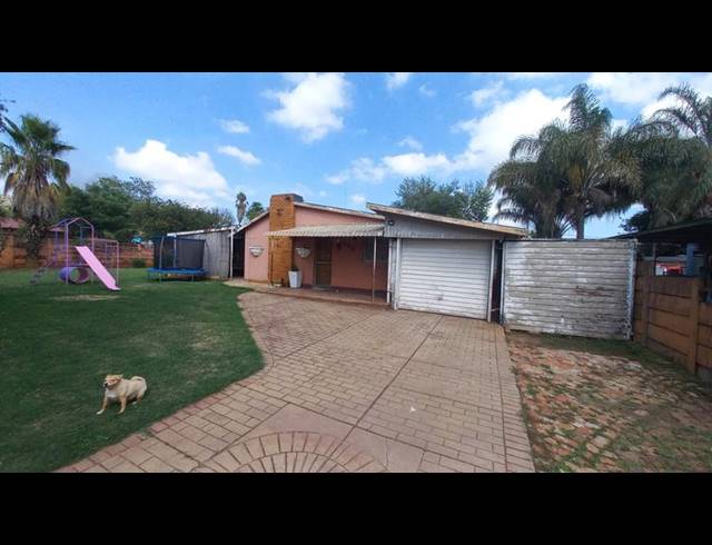 3 BEDROOM HOUSE FOR SALE IN CLAREMONT